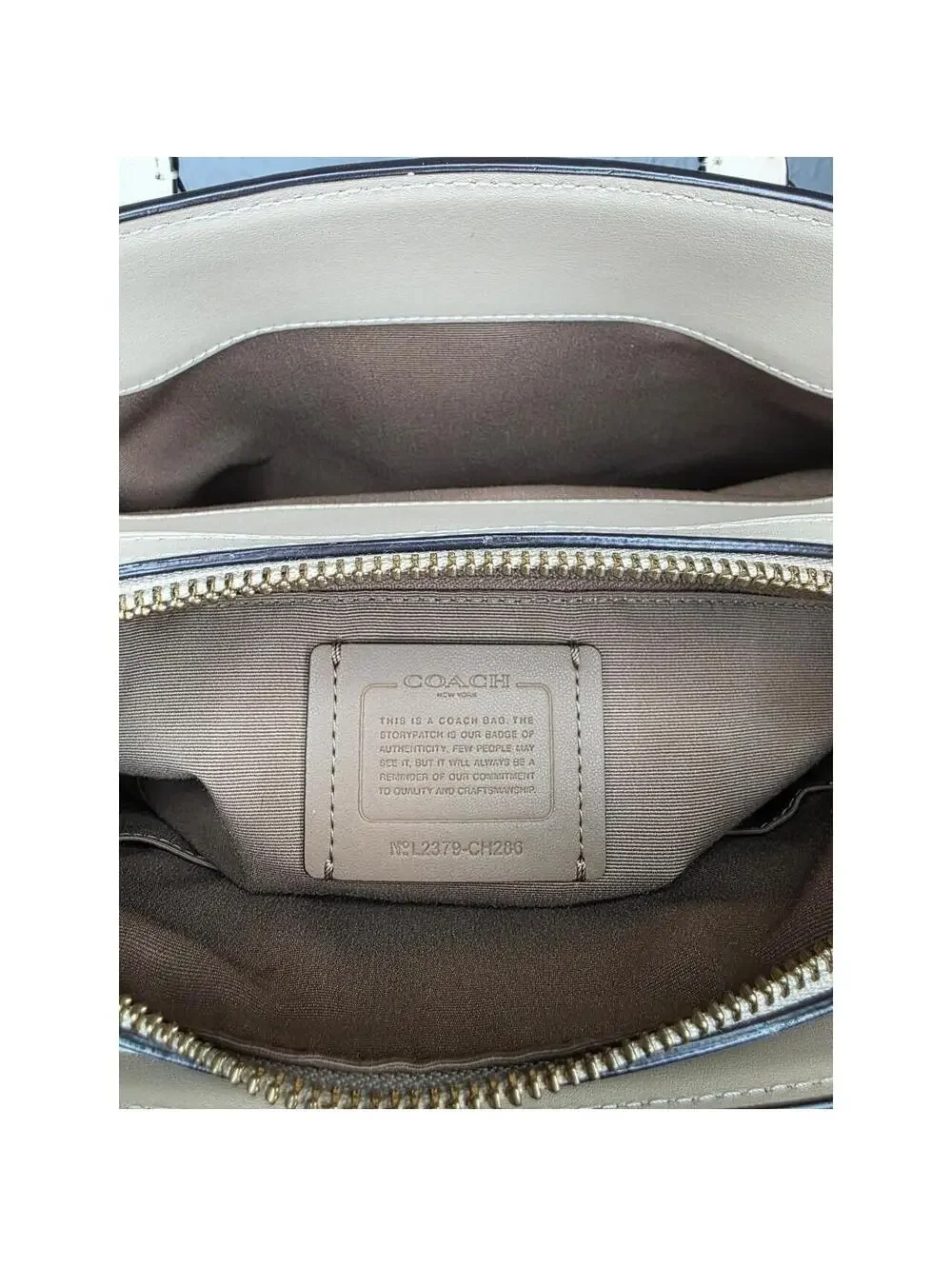 🍒Coach Darcie Khaki/Chalk Carryall Bag🍒